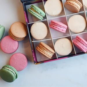 Buy macarons online with our French macaron gift boxes