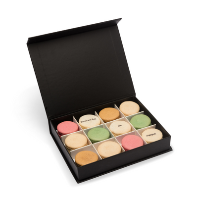 Engagement Macaron Gift Box