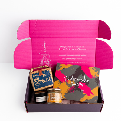 A Moment of Comfort - Autumn Macarons Indulgence Gift Set