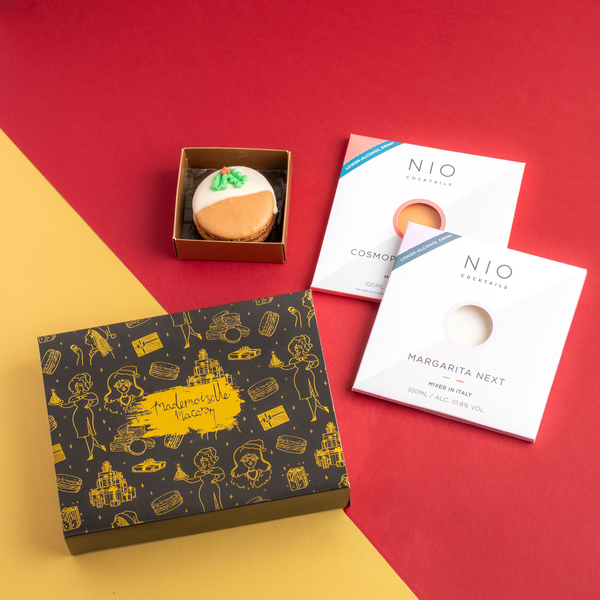 A Luxury Christmas Moment – Macarons & Cocktail Hamper