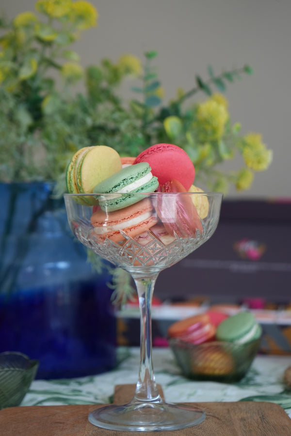 Summer cocktail French macarons 